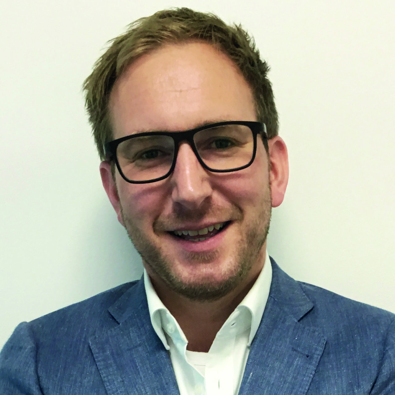 https://www.glascampus.de/wp-content/uploads/2020/05/Portrait_SebastianSchmidt_quadr_klein-1-1280x1280.jpg